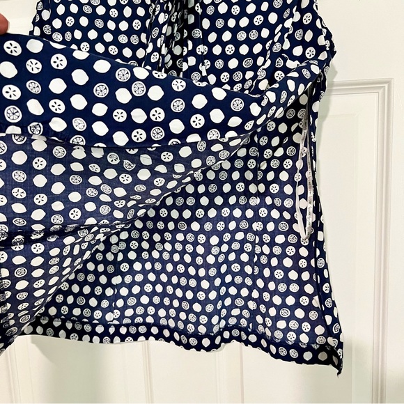 Lilly Pulitzer Sleeveless  Lemon Lime Print Navy Blue Blouse Tie Neck Size 12 ** - Picture 6 of 12